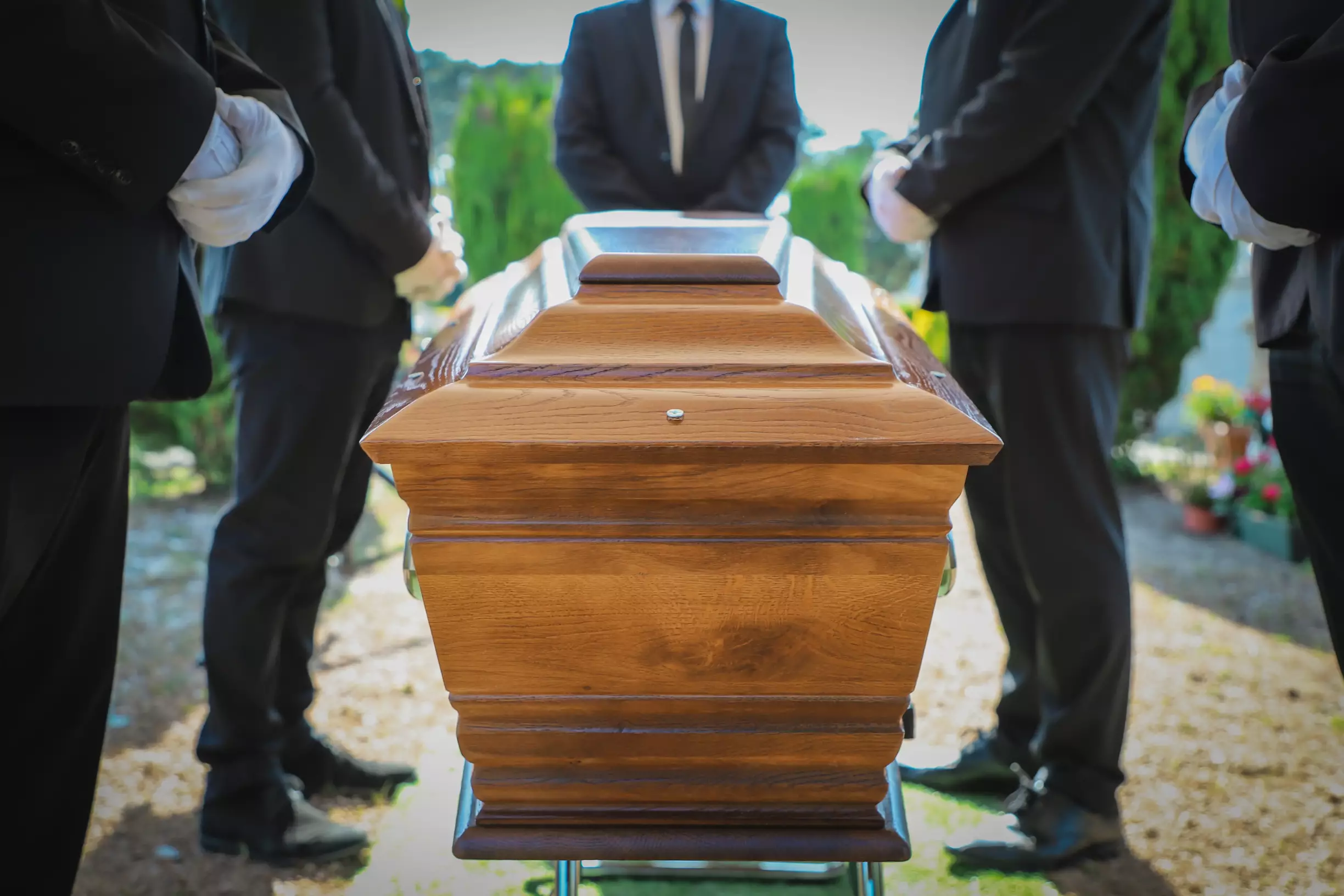 <h3 style="text-align: justify;"><strong>Les cimetières locaux : un lieu de mémoire paisible</h3></strong>